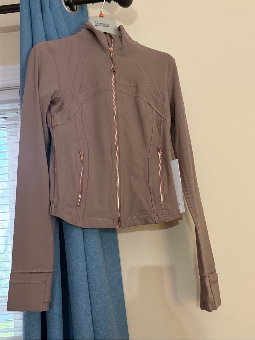 Lululemon Define Cropped Jacket Ashen Rose Size: 6 NWT